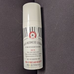 First aid beauty anti redness serum